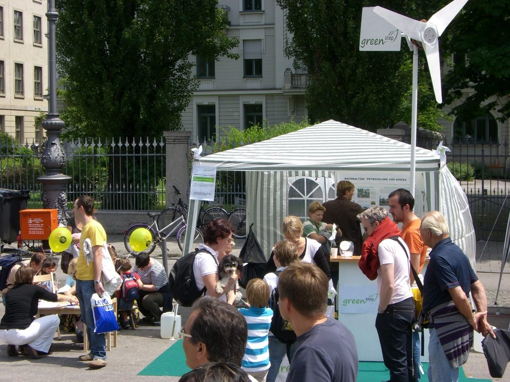 Read more about the article Das Windrad aus Schrott auf dem Streetlife-Festival